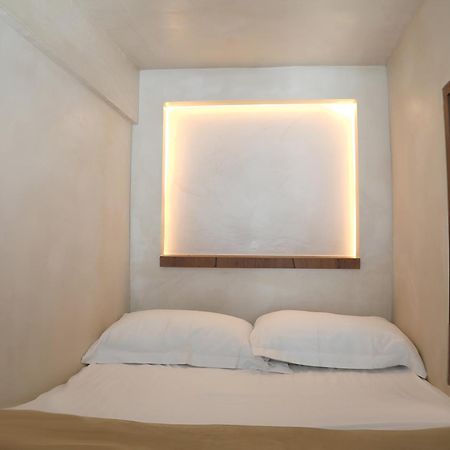 Z Art Hotel Krujë Zewnętrze zdjęcie
