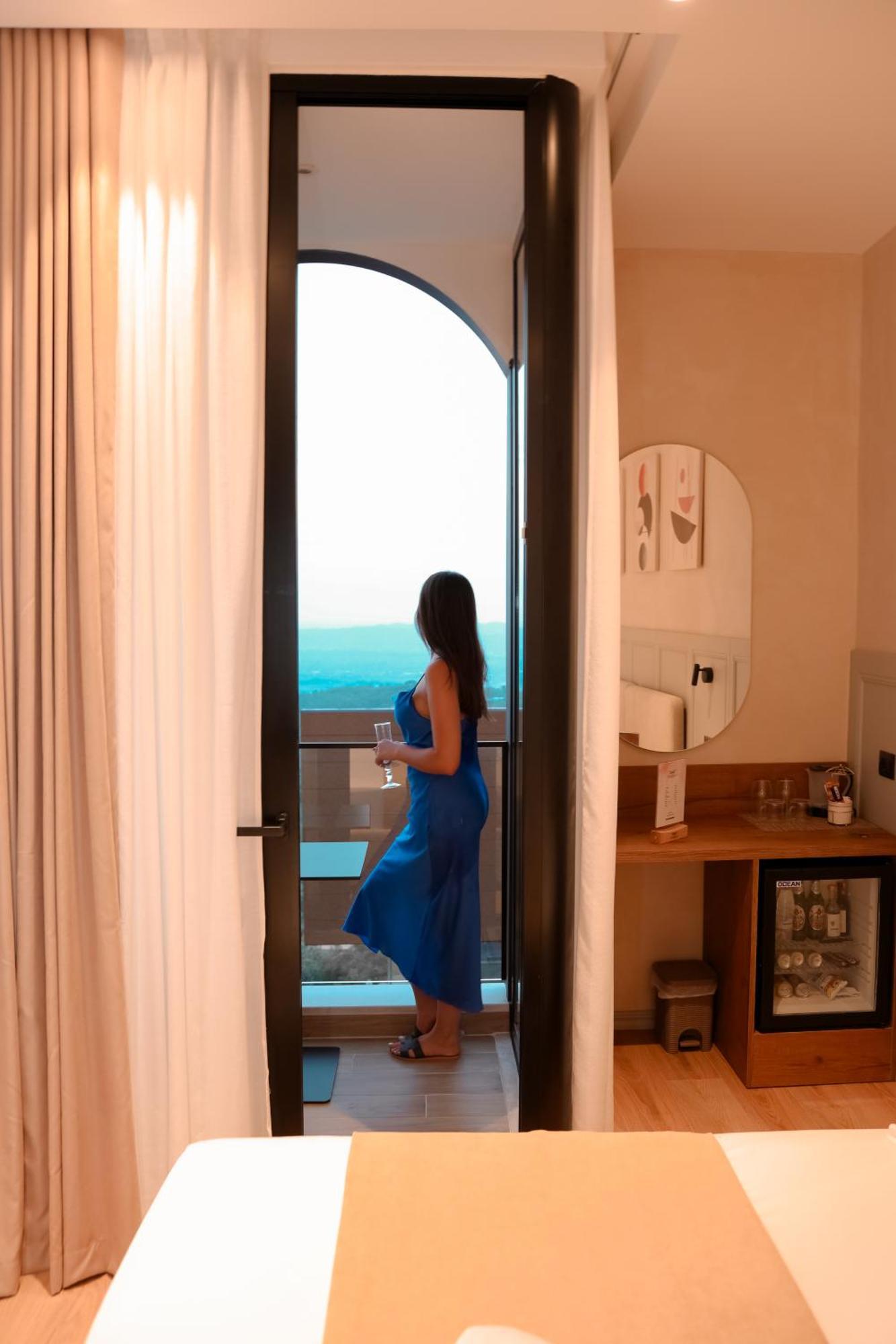 Z Art Hotel Krujë Zewnętrze zdjęcie
