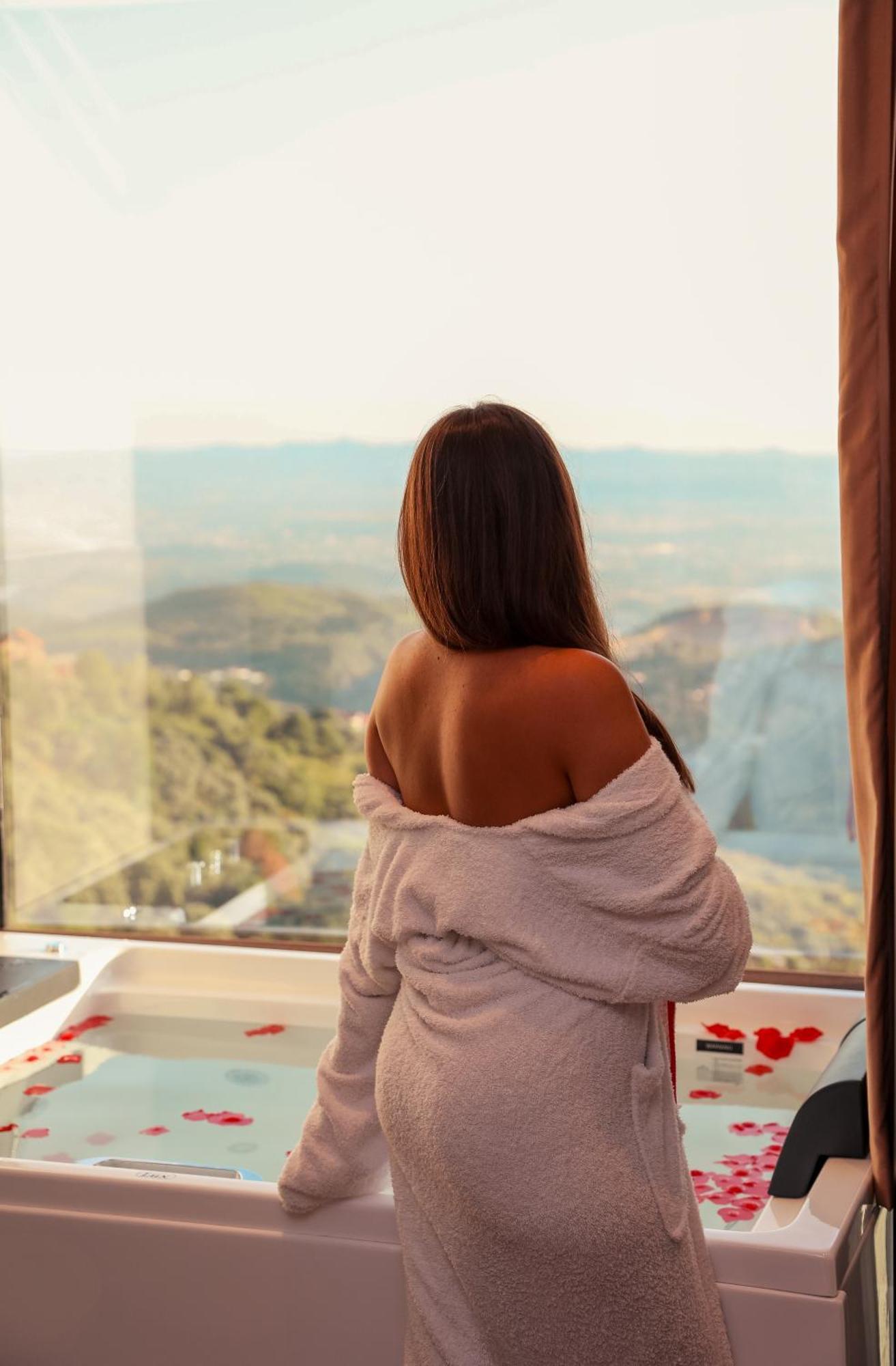 Z Art Hotel Krujë Zewnętrze zdjęcie