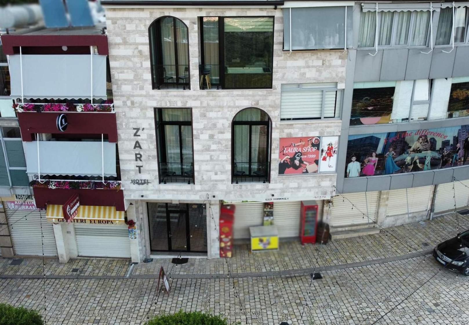 Z Art Hotel Krujë Zewnętrze zdjęcie