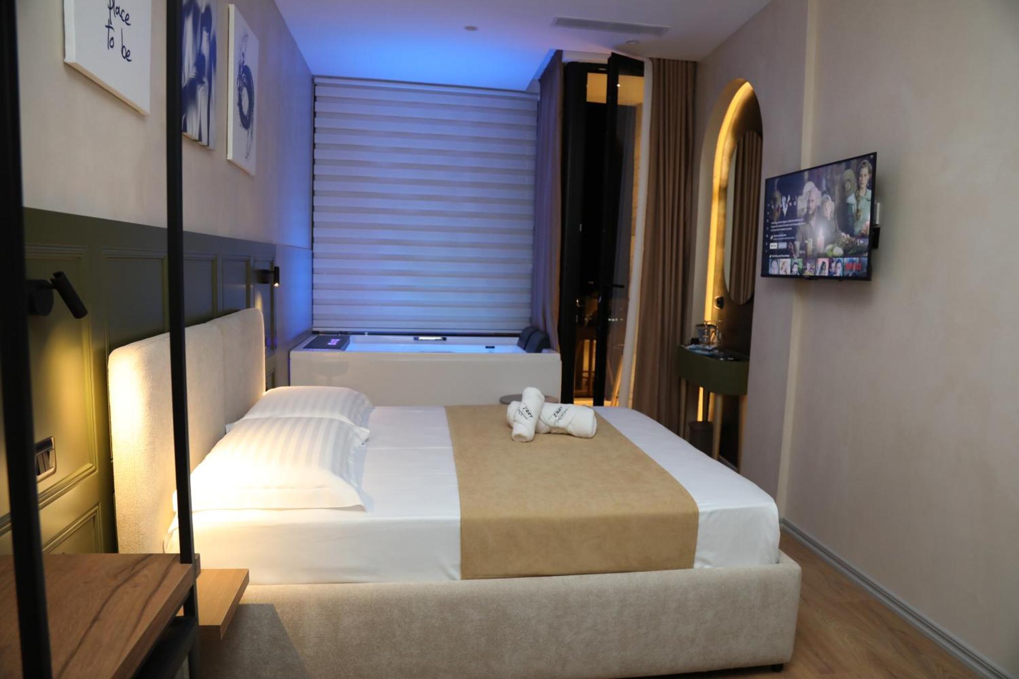Z Art Hotel Krujë Zewnętrze zdjęcie