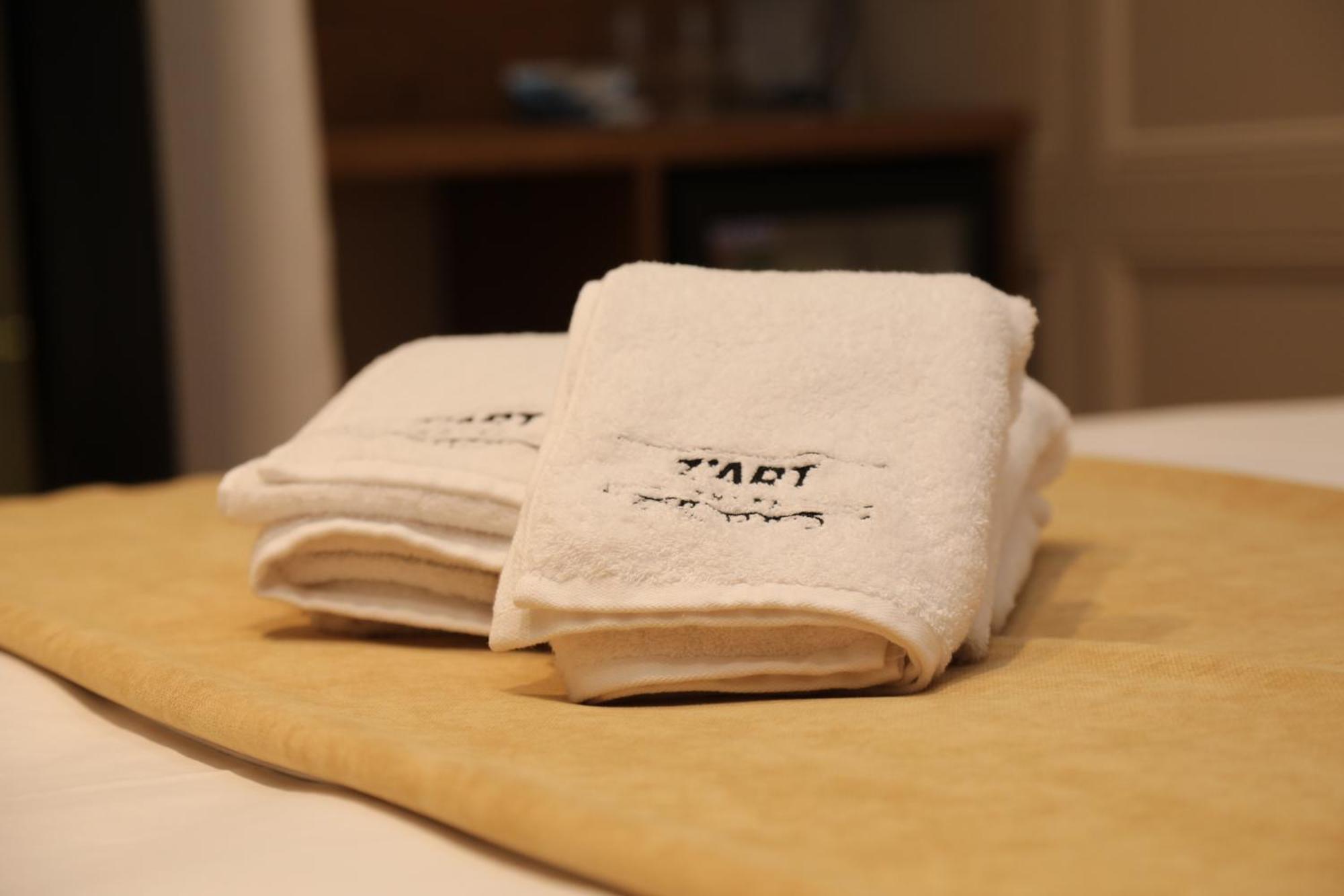 Z Art Hotel Krujë Zewnętrze zdjęcie