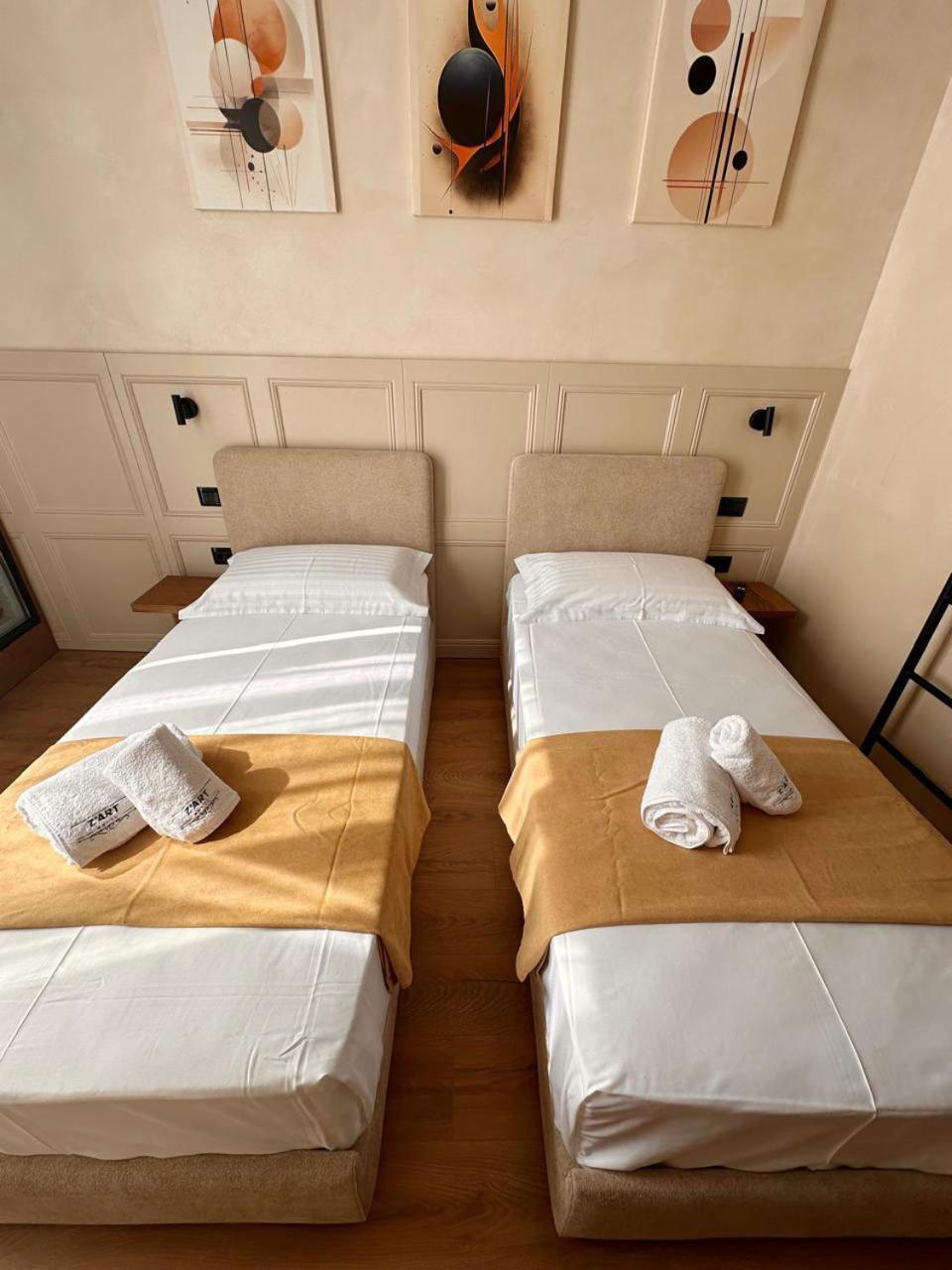 Z Art Hotel Krujë Zewnętrze zdjęcie